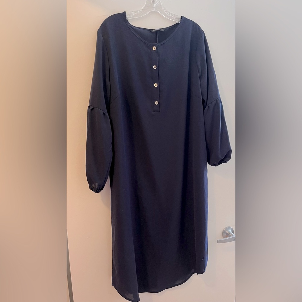 BloomChic navy blue midi shift dress with pockets! Size 12